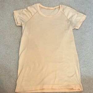 Lululemon Athletica Peach Short Sleeve Top